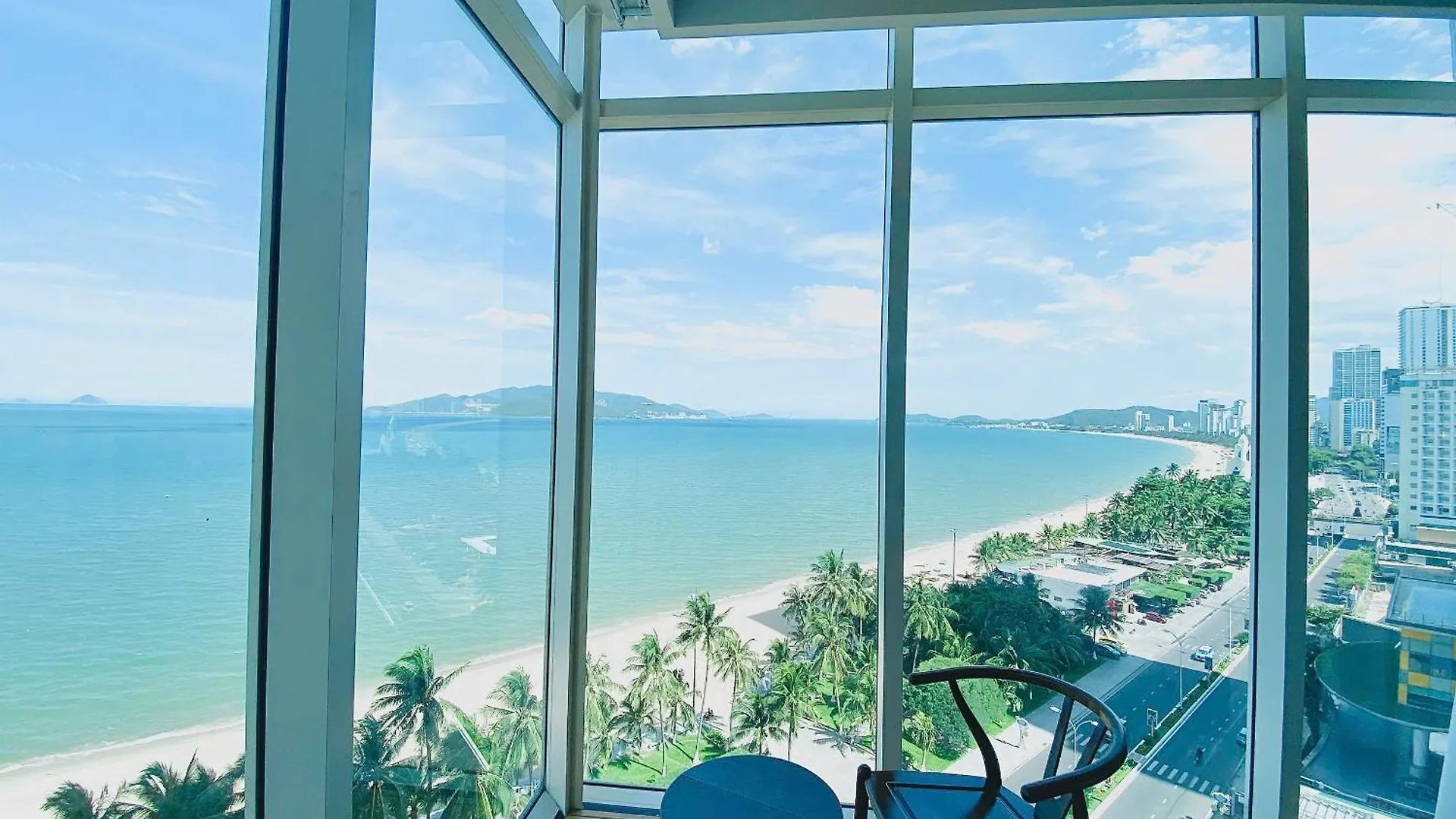 Can Ho Nha Trang Ln Sat Bien - Ngay Trung Tam Nha Trang Apartamento