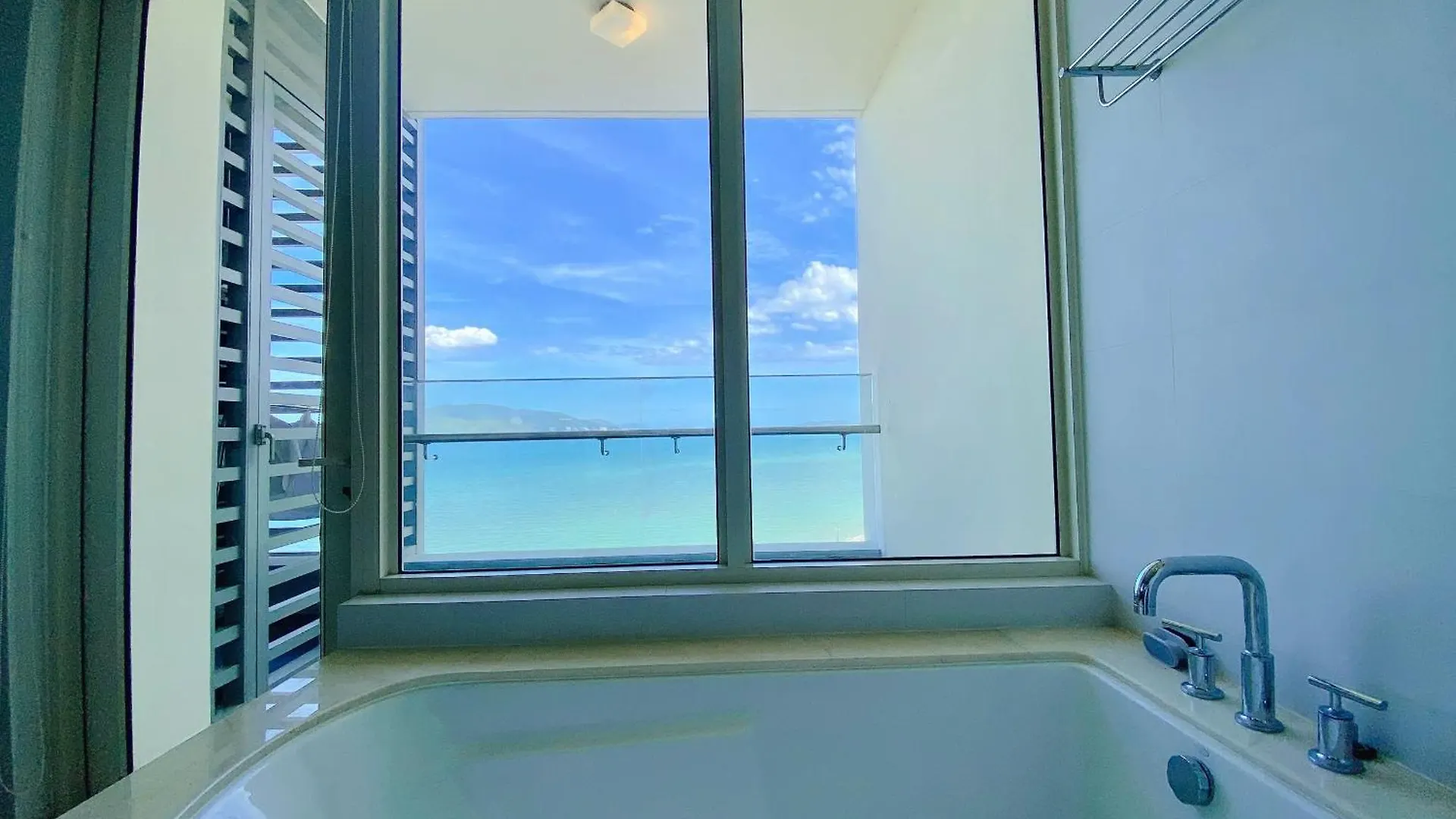 Can Ho Nha Trang Ln Sat Bien - Ngay Trung Tam Nha Trang 0*,